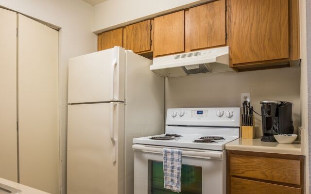 2 BR Apt in Windy Hill near beach by Frontdesk