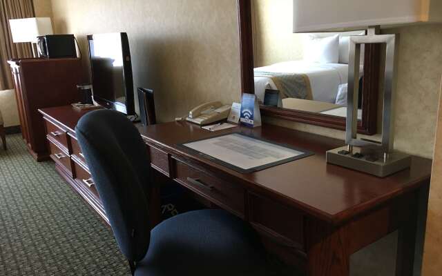 Best Western Voyageur Place Hotel