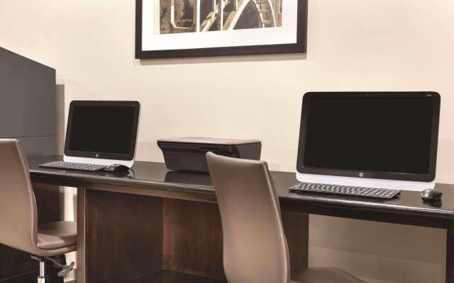 Country Inn & Suites by Radisson, Fresno North, CA