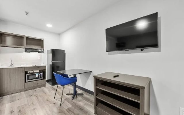 Southern Suites East Point