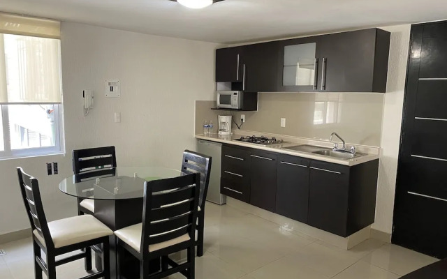 Grupo Kings Suites Chimborazo 567
