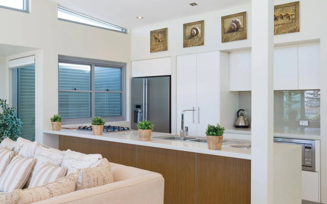 Proximity Waterfront Apartments