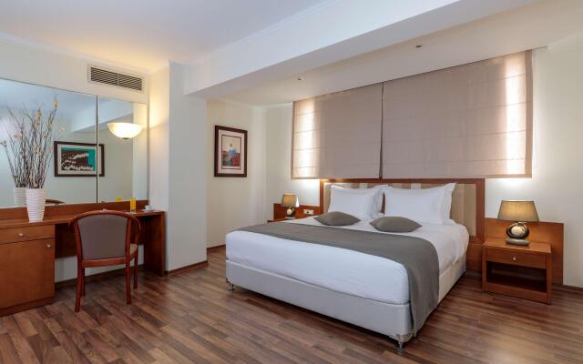 Best Western Plus Hotel Plaza