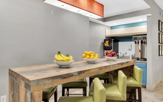 Country Inn & Suites by Radisson Rehoboth Beach - Dewey