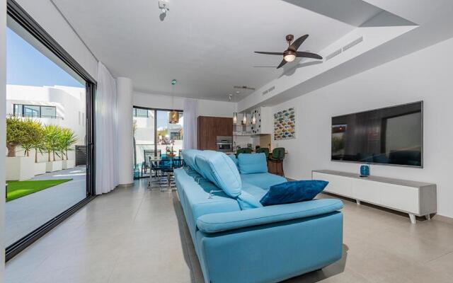 Stylish Villa 2018,Pool,3B.R.Wifi,Netflix