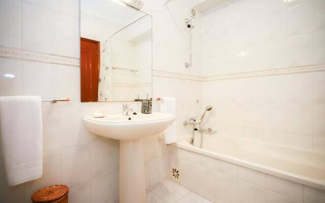 Sotto Mayor Residence