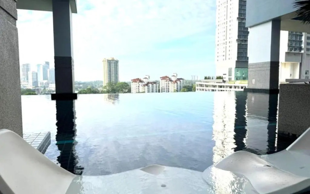 Twin Galaxy Residences Free Shuttle Bus Near CIQ