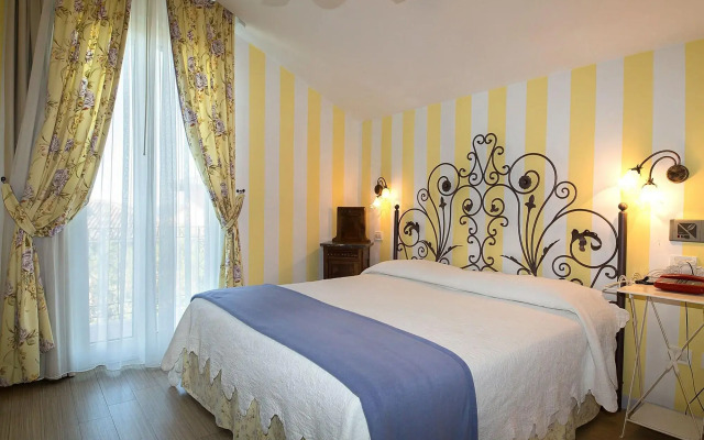 Hotel Serenella