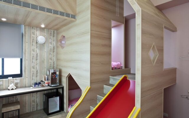 Wind Natural Parent-child Inn