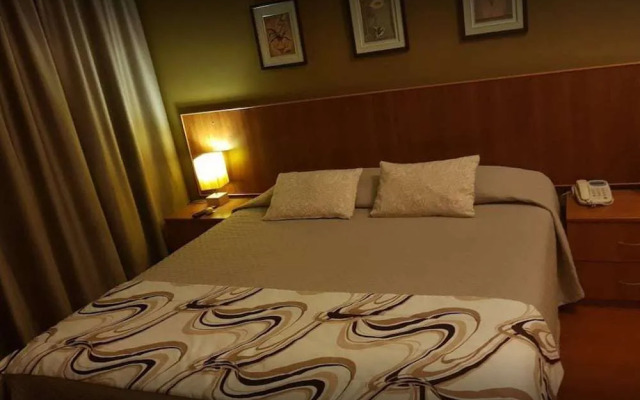 Imperio Suites Hotel