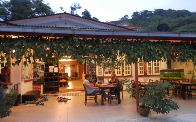 Eight Mentigi Guest House