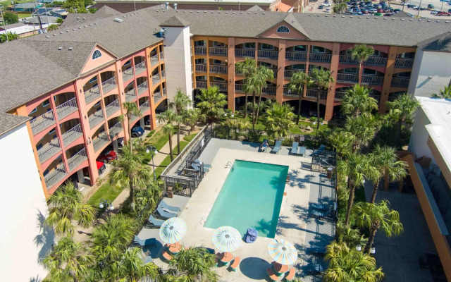 Beachfront Palms Hotel Galveston