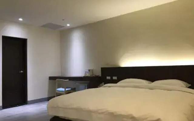 Dhs B&B