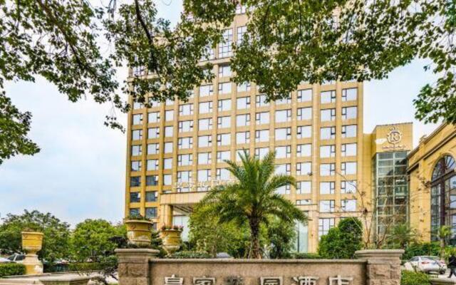Royal Garden Hotel