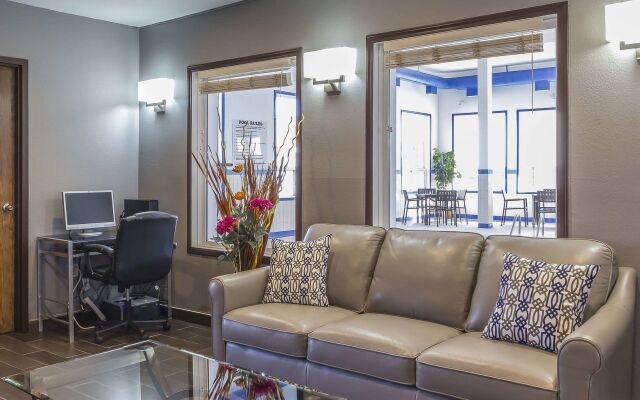 Comfort Inn And Suites