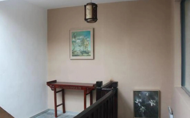 Shihong Inn