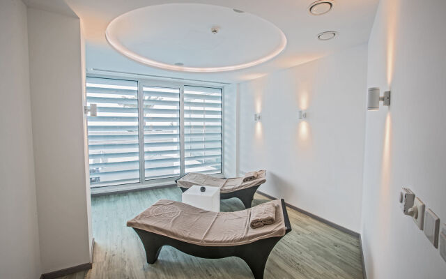 Vassos Nissi Plage Hotel & Spa