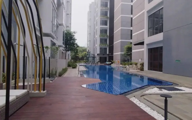 Wonderful And Cozy Stay 2Br At The Rosebay Apartment