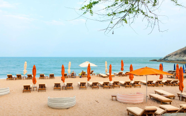 Sanae Beach Hua Hin