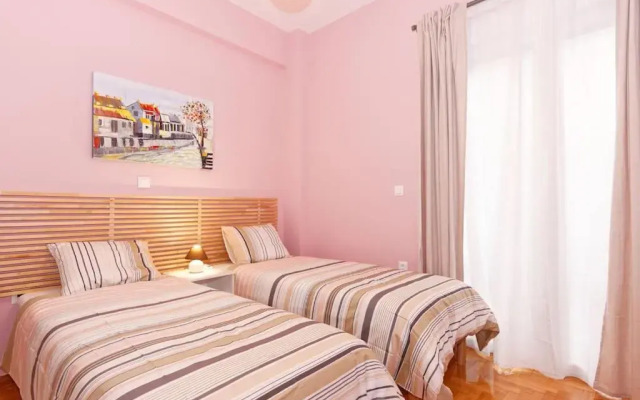2 bedroom design apartment in Athens center
