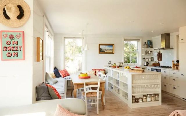 Beachfront House w Pool Steam