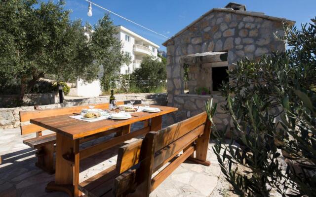 Apartmani Villa Athina