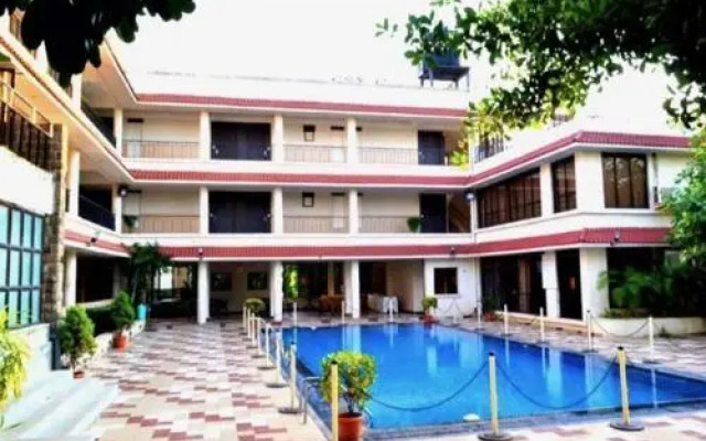 La Shimmer Resort