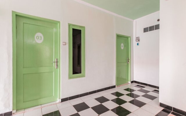 Oyo 1319 Griya Si Doel