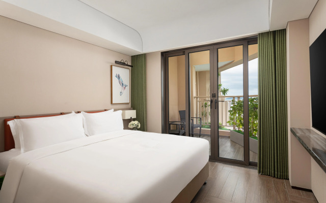 Holiday Inn Resort Sanya Bay by IHG