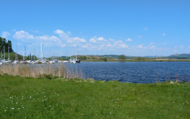 Seaview-barsloisnach Cottage