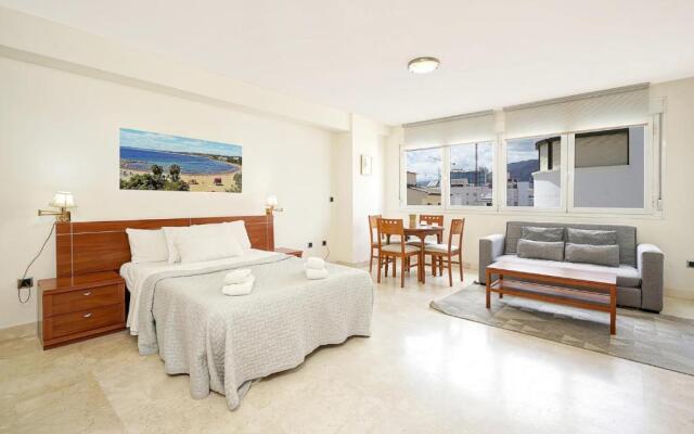 Apartamento en 1ª línea de playa, Estepona Centro