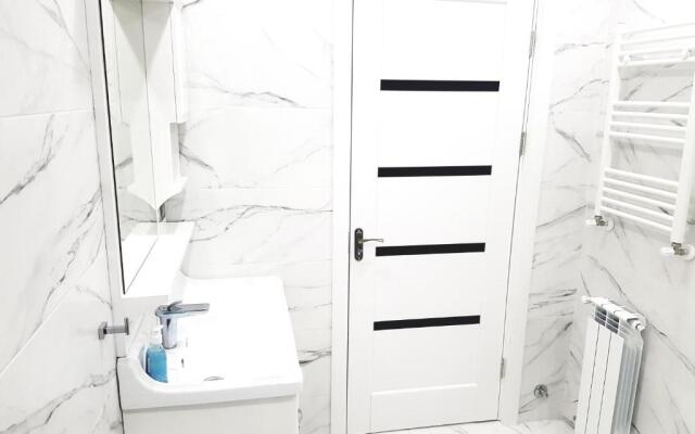 J.R Apartment in the sea