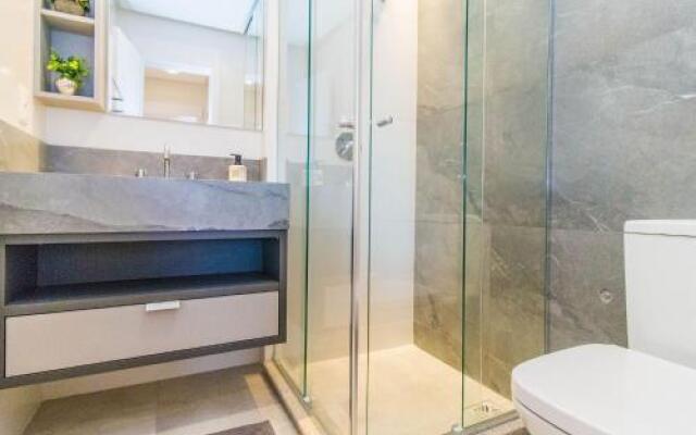 Ed. Porto Madero. Apartamento alto padrão próximo a Praia de Bombinhas!