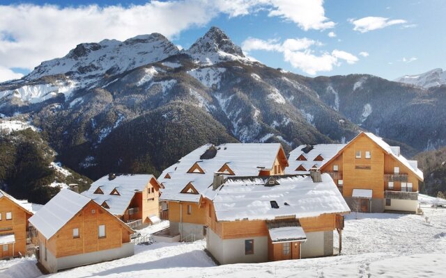 Apartment in the active Pra Loup and Espace Lumière