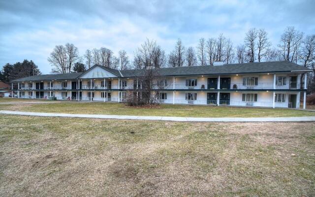 Colonial Motel And Spa