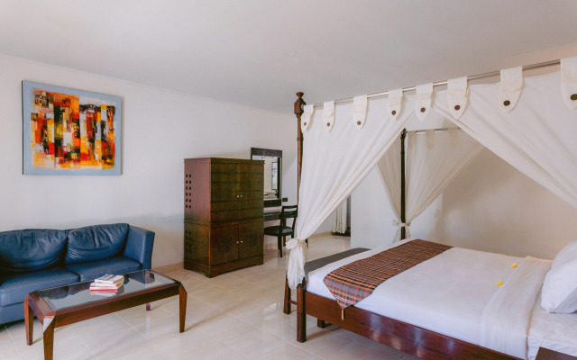 Legong Keraton Beach Hotel