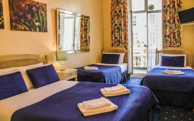 Blades B&B