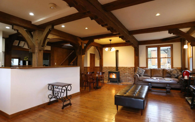 Bliss Lodging