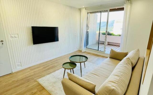 Suberbe T2 avec vue mer et piscine