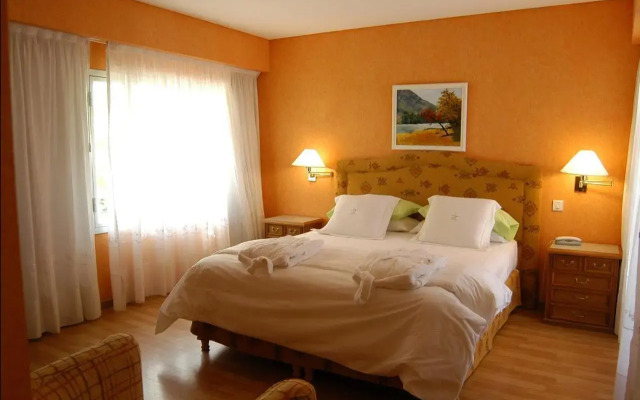 Los Aromos Apart Spa