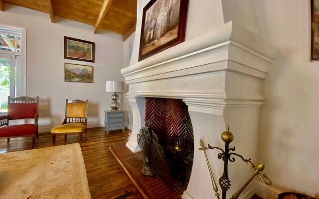 Banhoek Corner Guesthouse