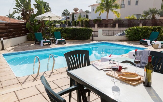 Coral Bay Sunbeam Villa