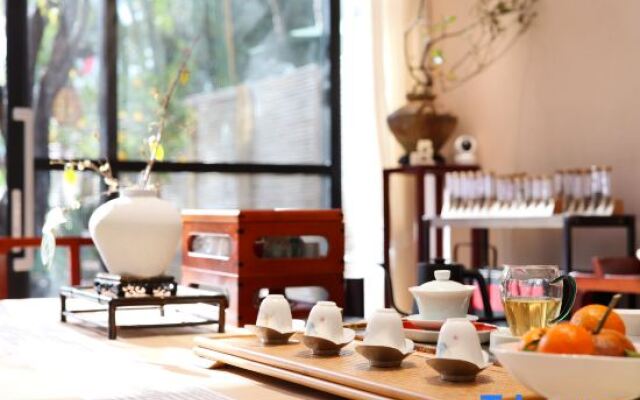 Yunqi Chinese Inn (Dianchi Lake Haigeng Dam)