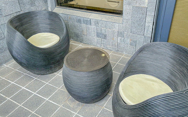 Royal Emporium Incheon Airport Hotel