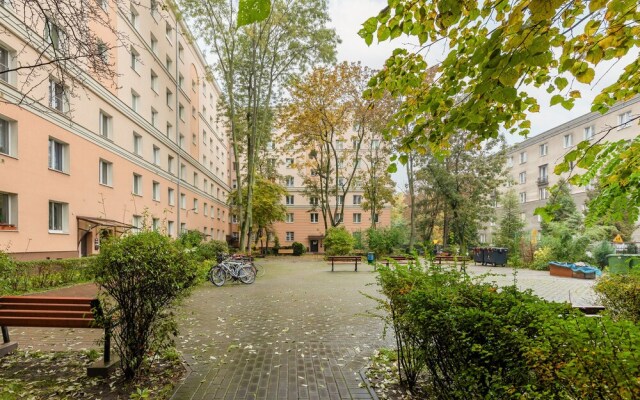 Bitwy Warszawskiej Apartment by Renters