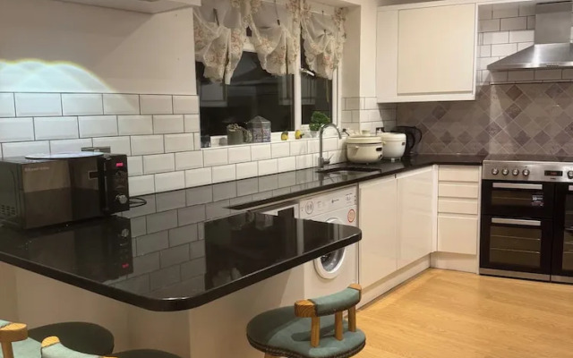 Oxford - Villa - Sleeps 8 - Garden - Parking