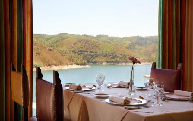Lago Azul Eco Hotel