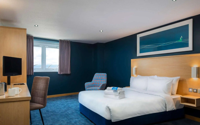 Travelodge London Central City Road Hotel