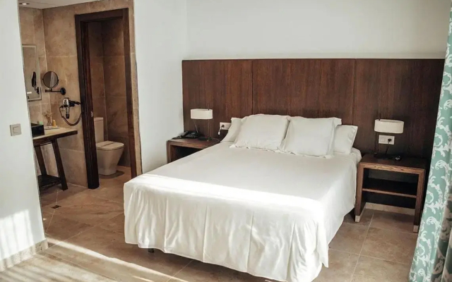 Отель Alba Seleqtta