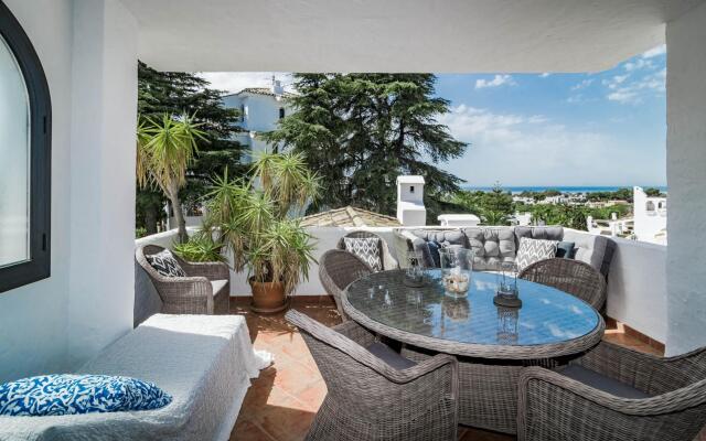 AB2 - Casa Blanca by Roomservices